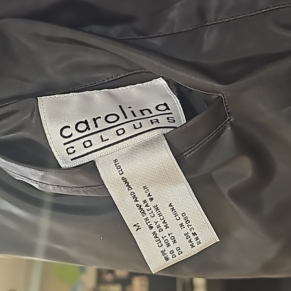 Carolina Colours Women’s Reversible Dark Brown Faux Fur Poly Vest size medium - Picture 3 of 4